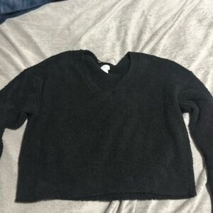 Women’s long sleeve top